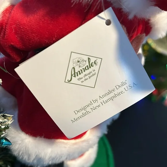 I saw mommy kissing Santa Claus Annalee